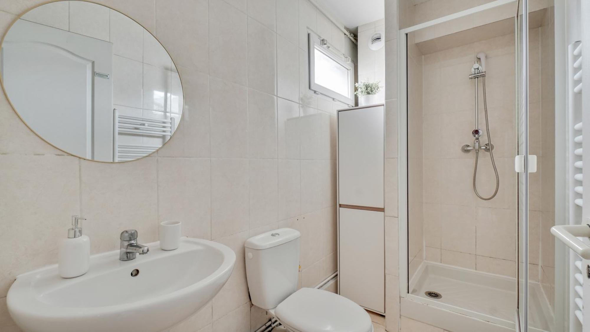 Chic Apart With Parking Near Paris Обервил Екстериор снимка